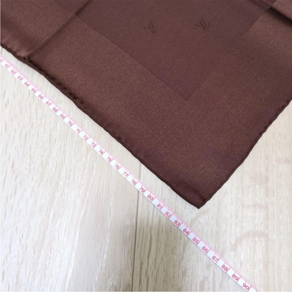 Louis Vuitton Chocolate Monogram Scarf - Picture 8 of 13
